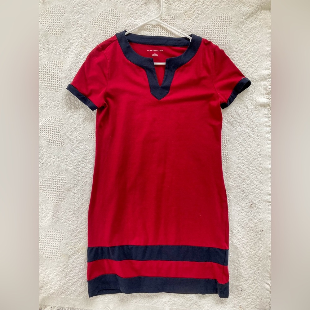 Tommy Hilfiger Elegant Red Dress